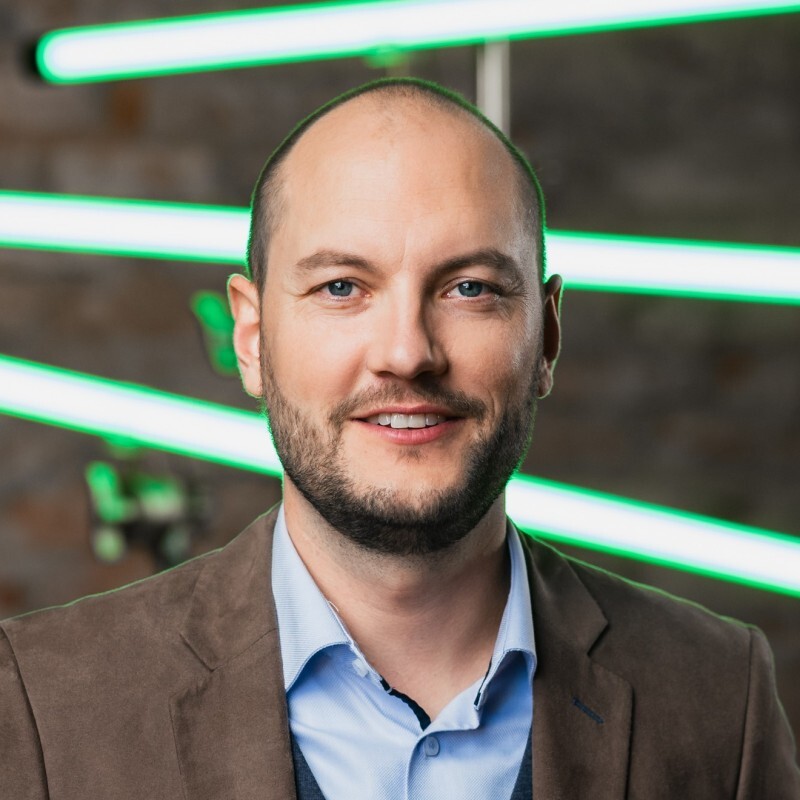 Foto von Martin Däumler, Department Manager Product Development & Product Support bei Fabmatics GmbH für eine Referenz über die Zusammenarbeit mit DevBoost.